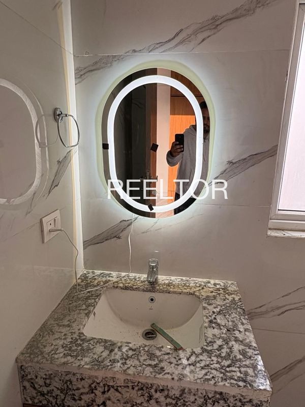 Shop For Sale In Sapphire 83 Gurgaon