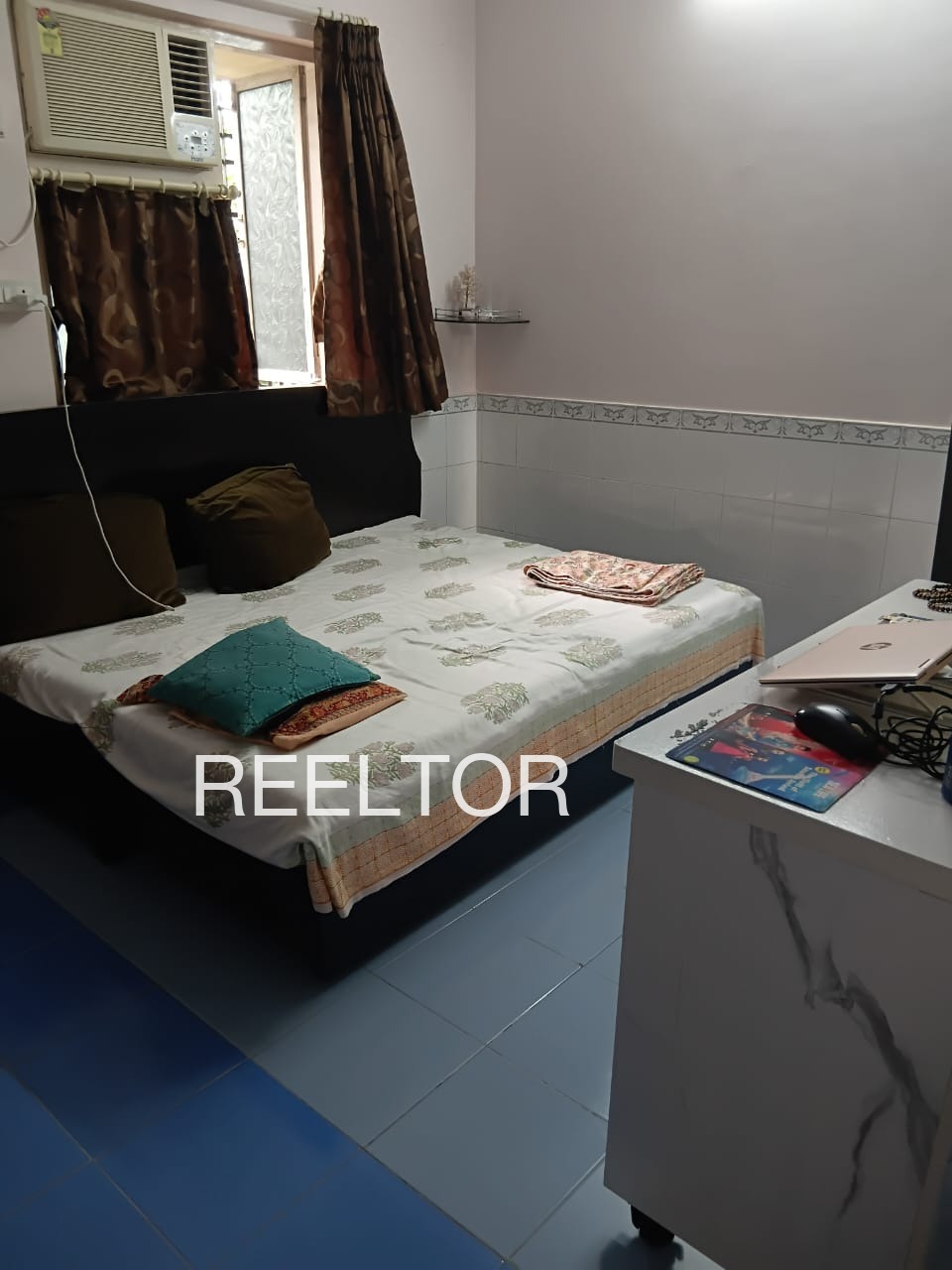 Shop For Sale In Barhaiakhera Panagar