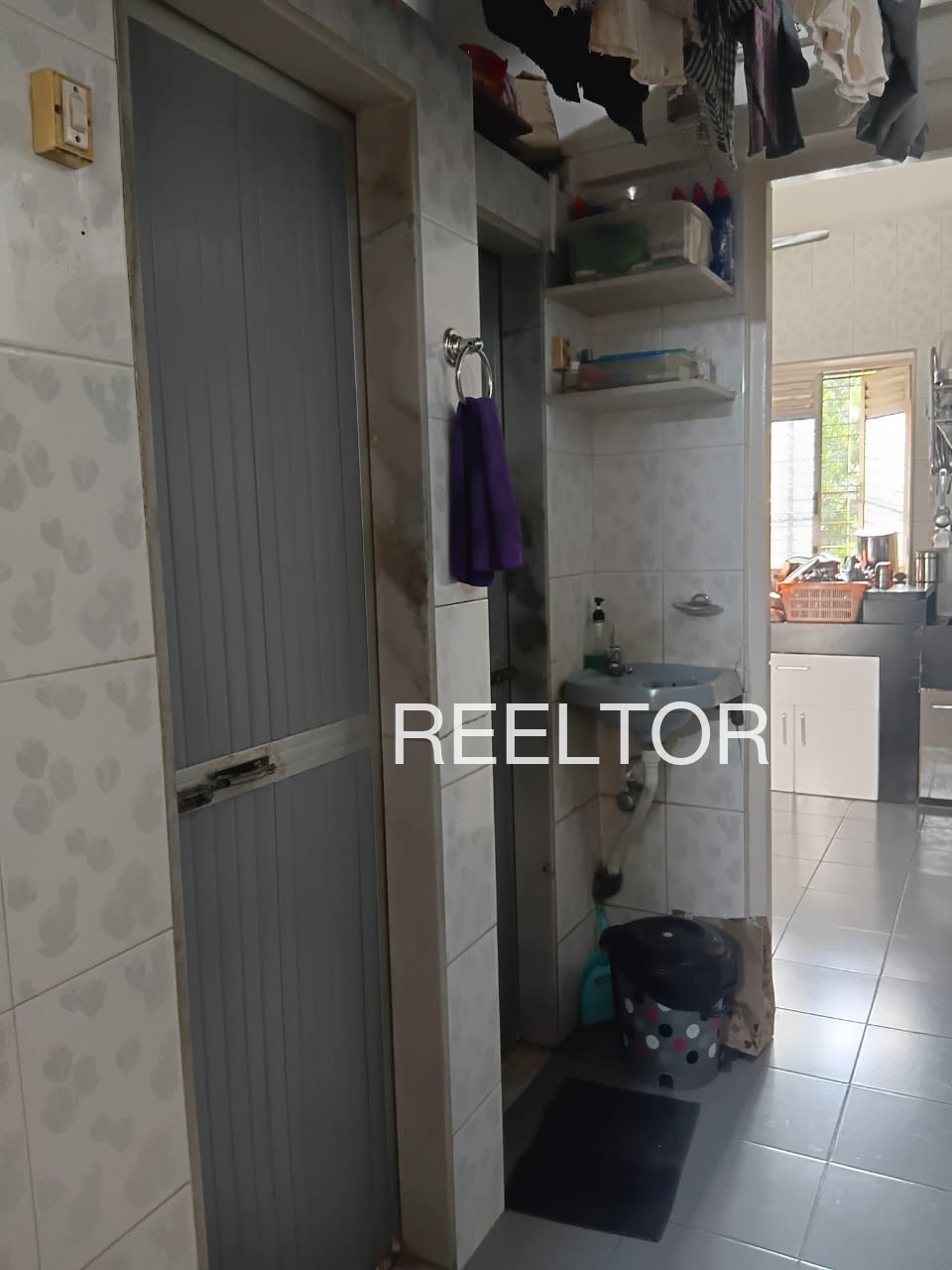 Shop For Sale In Anderwan Kangan