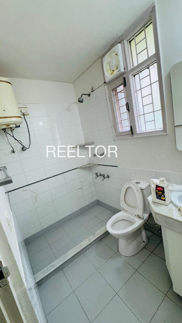 Shop For Rent In Padalne Akola