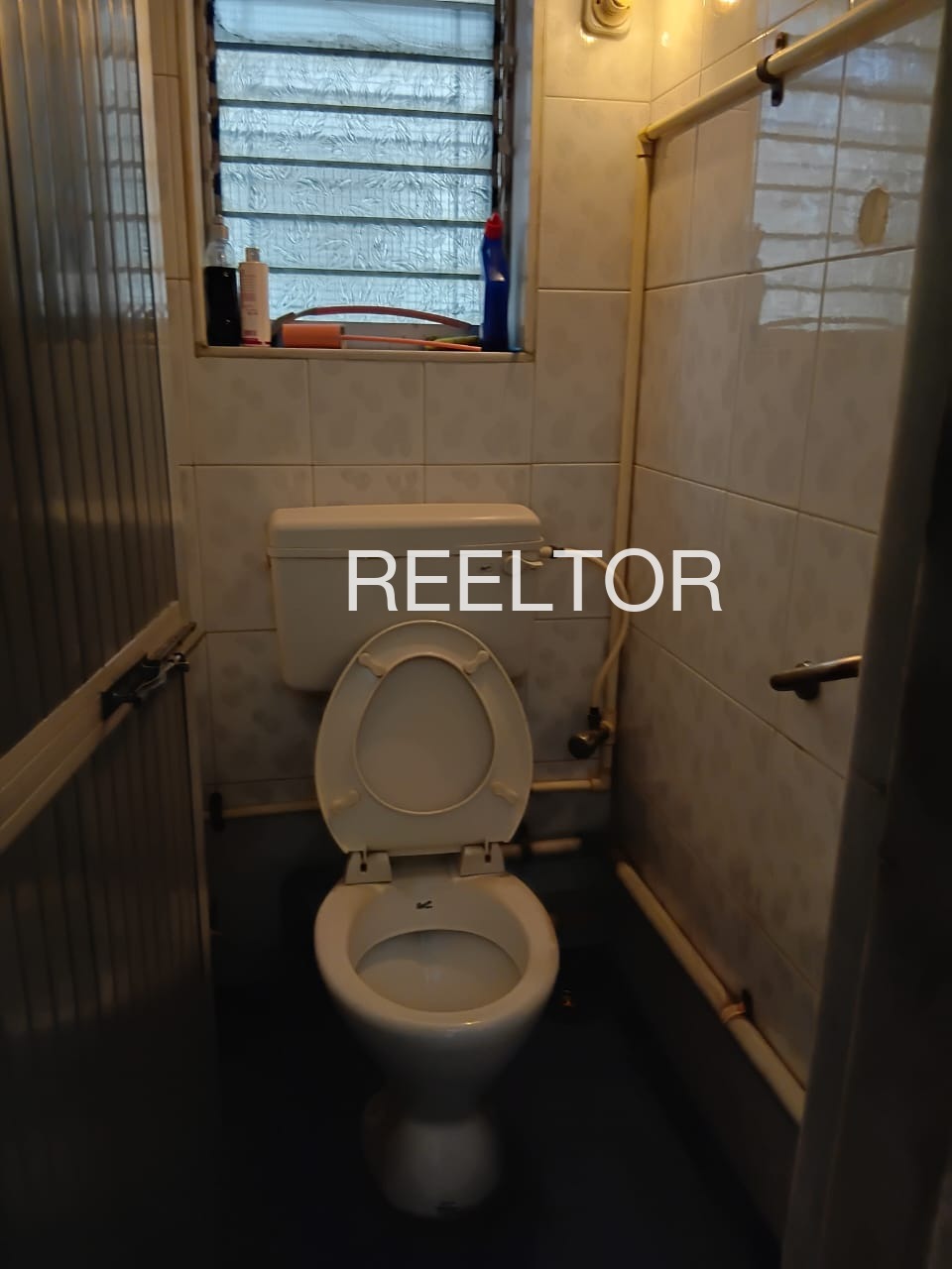 Shop For Sale In Tyaganadoddi Maluru