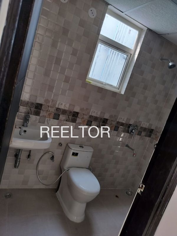 Pearl Court Ramprastha Greens Vaishali Rent