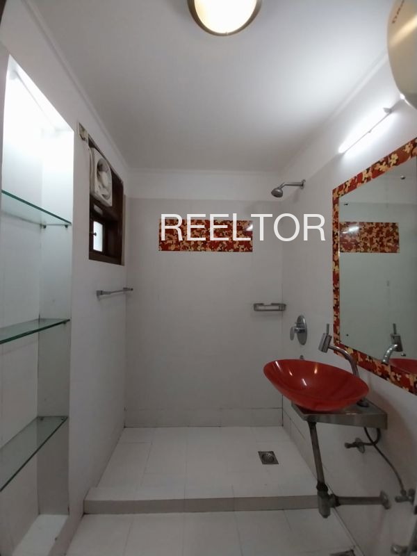 Shop For Rent In Chhichhawali Morena