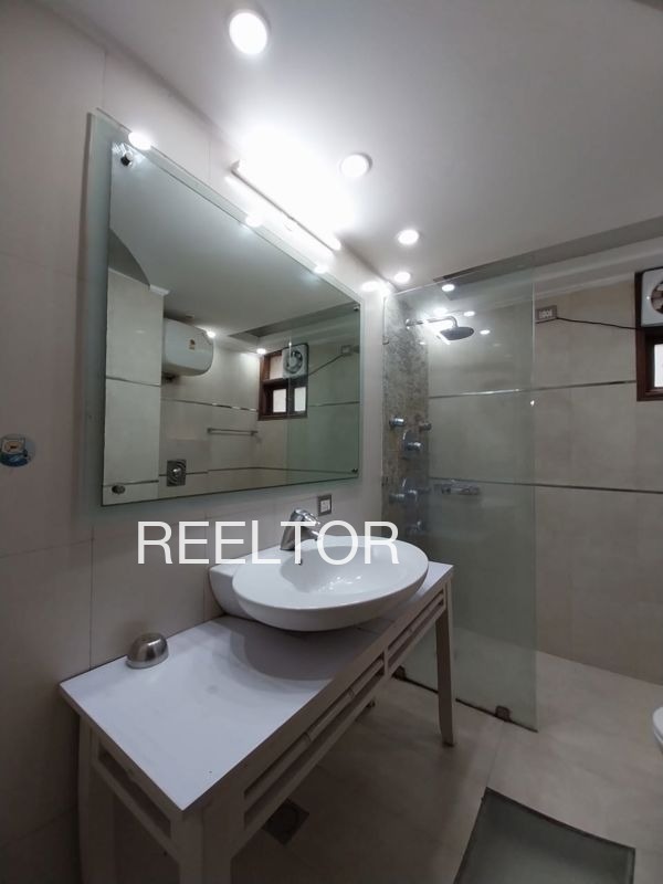 Shop For Rent In Sanchai Bina