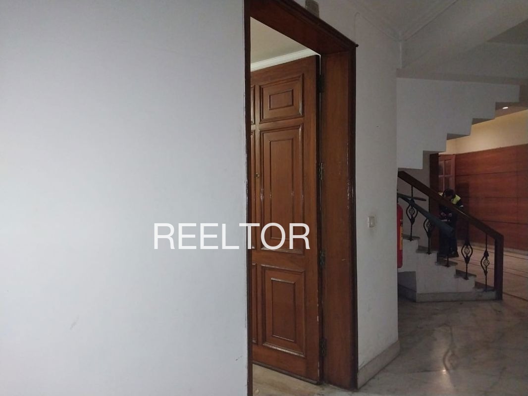 Shop For Sale In Mahera Khurai