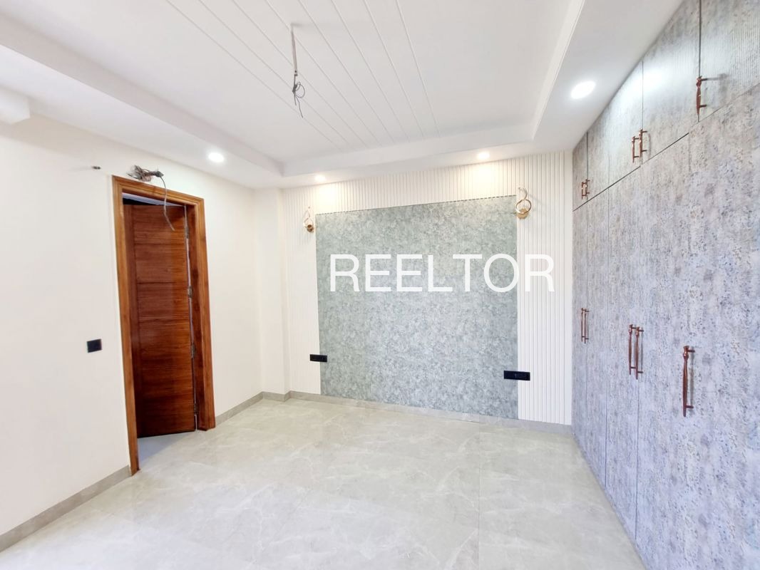 Shop For Rent In Ratewali Barwala