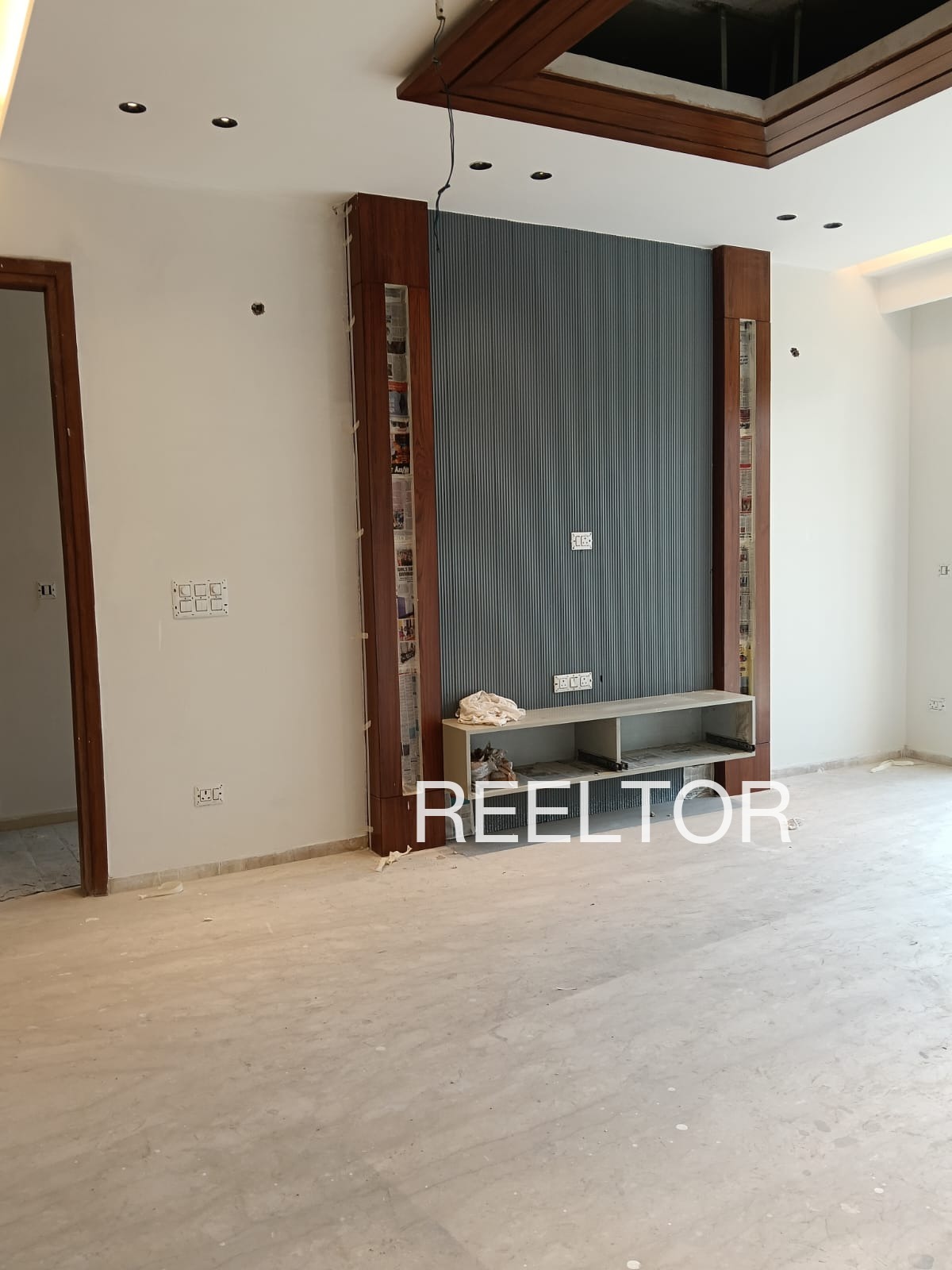 Shop For Rent In Khurmabad Lateri
