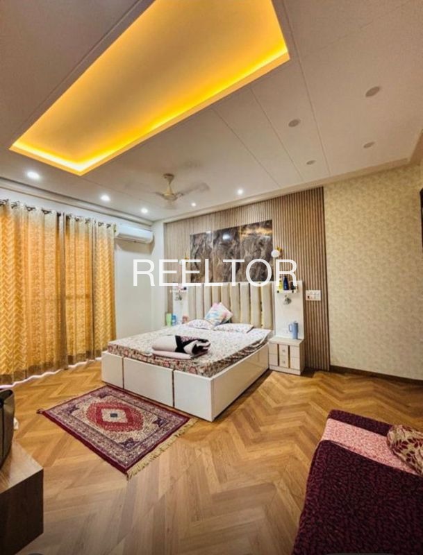 Shop For Rent In Kurla East