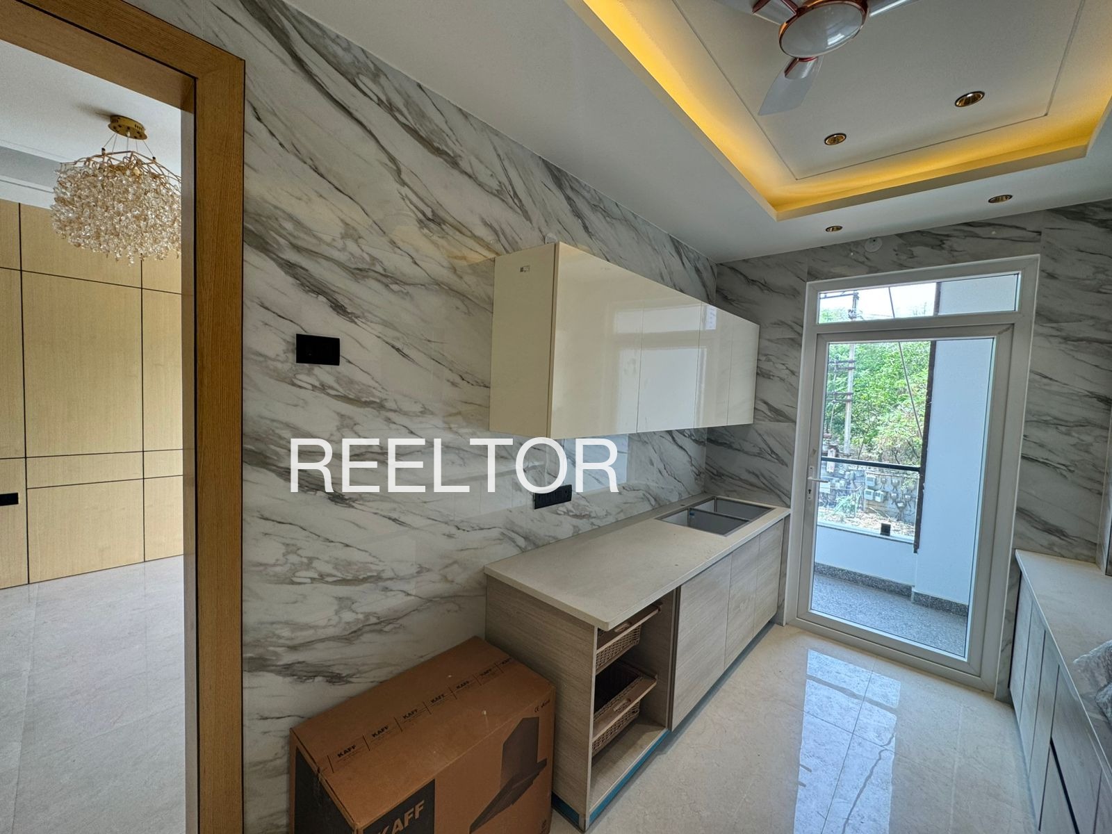 Shop For Sale In Hukwas Chhatroo