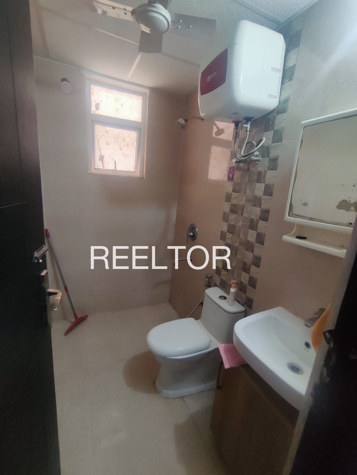 Individual House For Sale In Perambur Railway Station