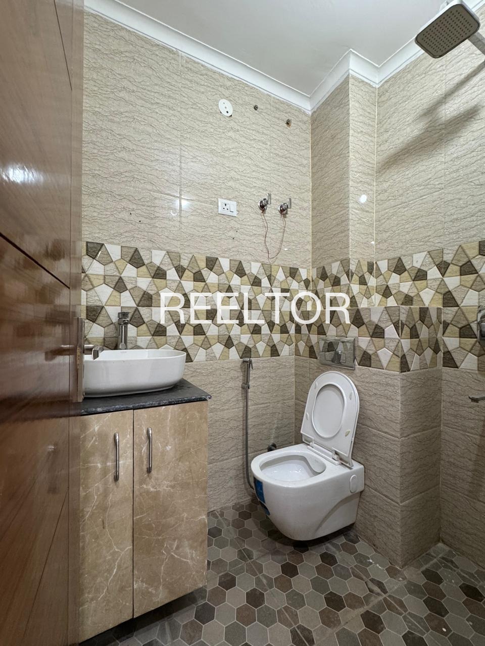 Independent House For Sale In Pozhichalur