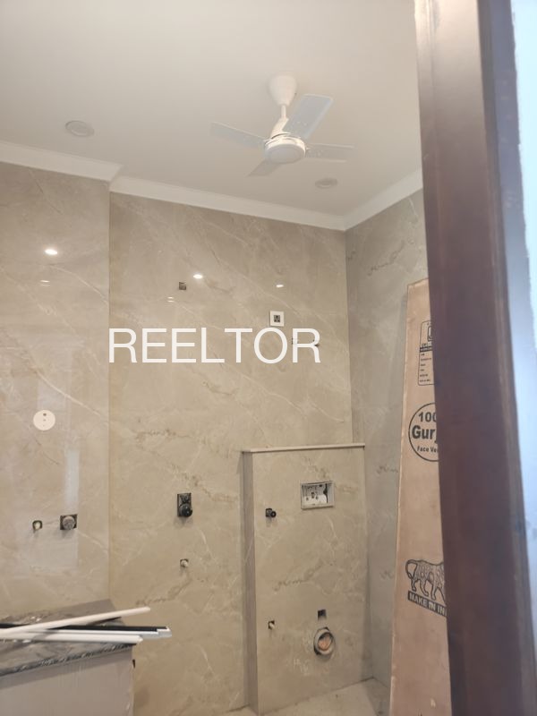 Shop For Rent In Kurivilpaddy Colony Alathur