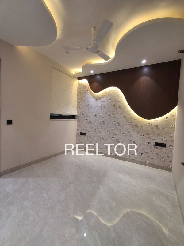 Shop For Rent In Kurla East