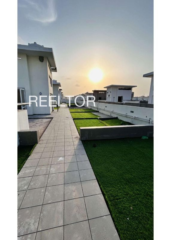 Shop For Sale In Pachen Khurd Buhana