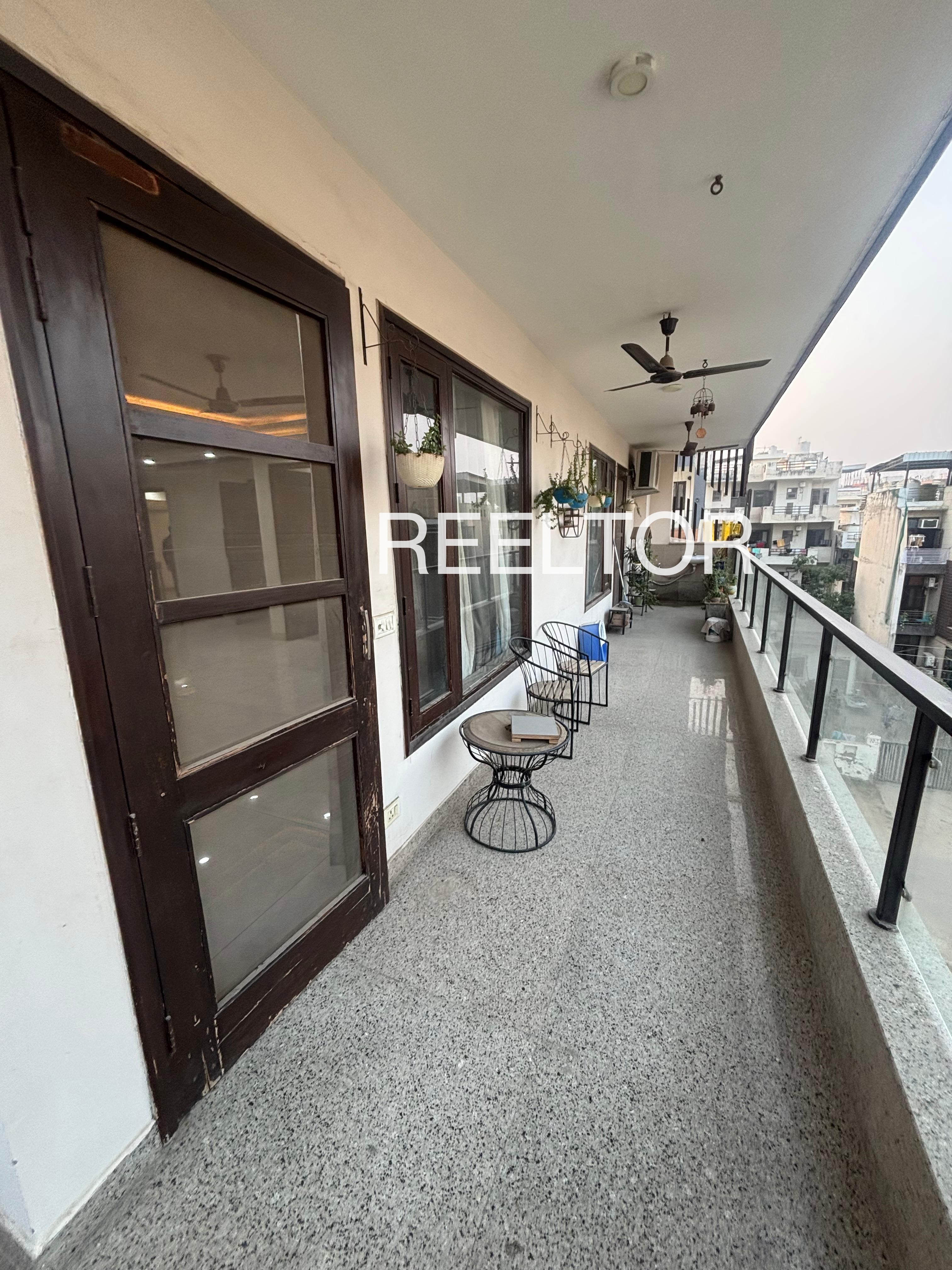 Shop For Sale In Bawarauda Guna