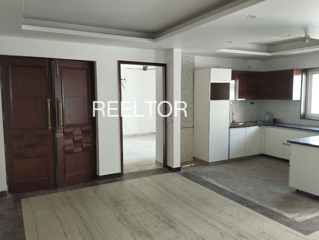 Shop For Sale In Hukwas Chhatroo