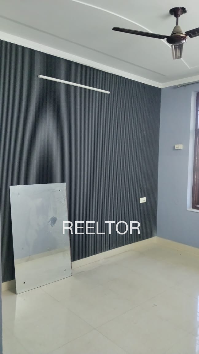 Shop For Sale In Khamhariya Nagod