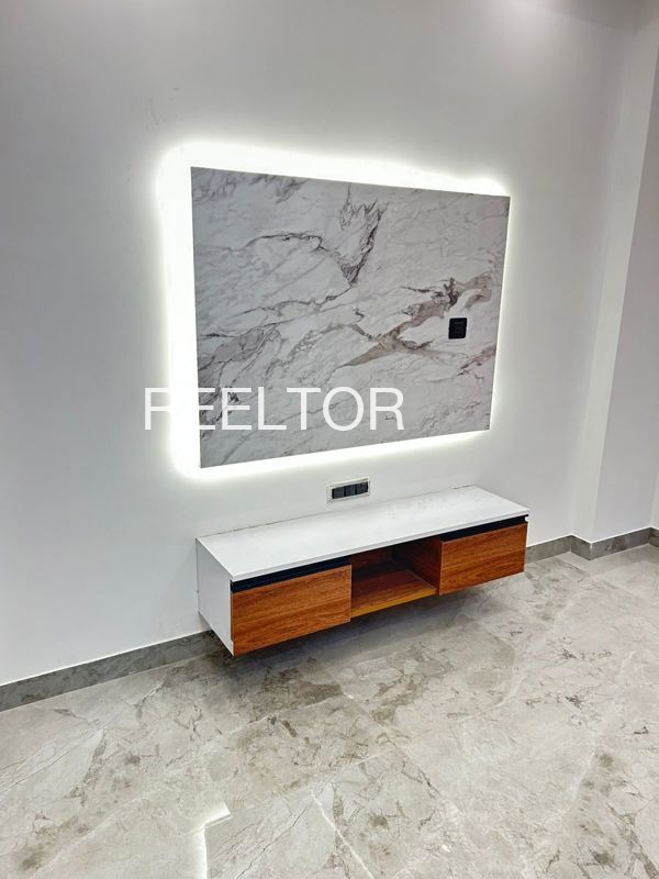 Shop For Sale In Kunde Uran