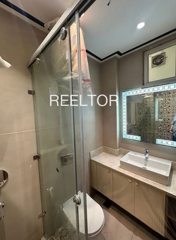 Shop For Sale In Jaklni Pratapnagar