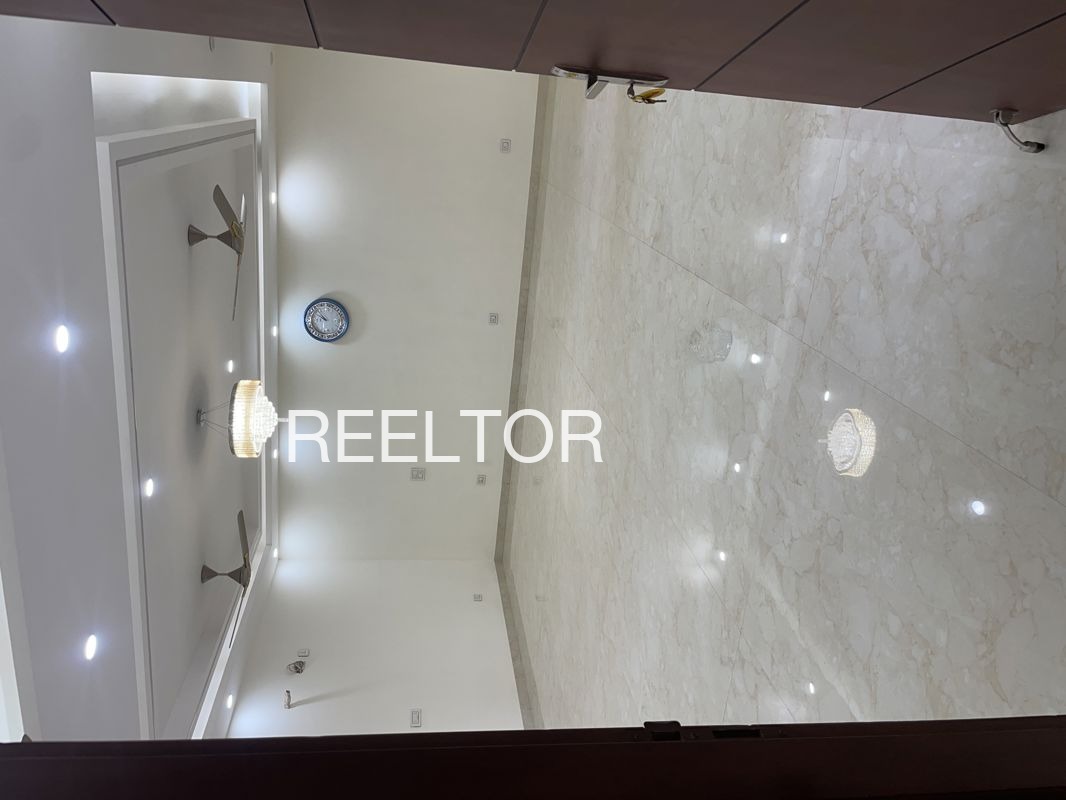 Shop For Sale In Tilasmukh Parli