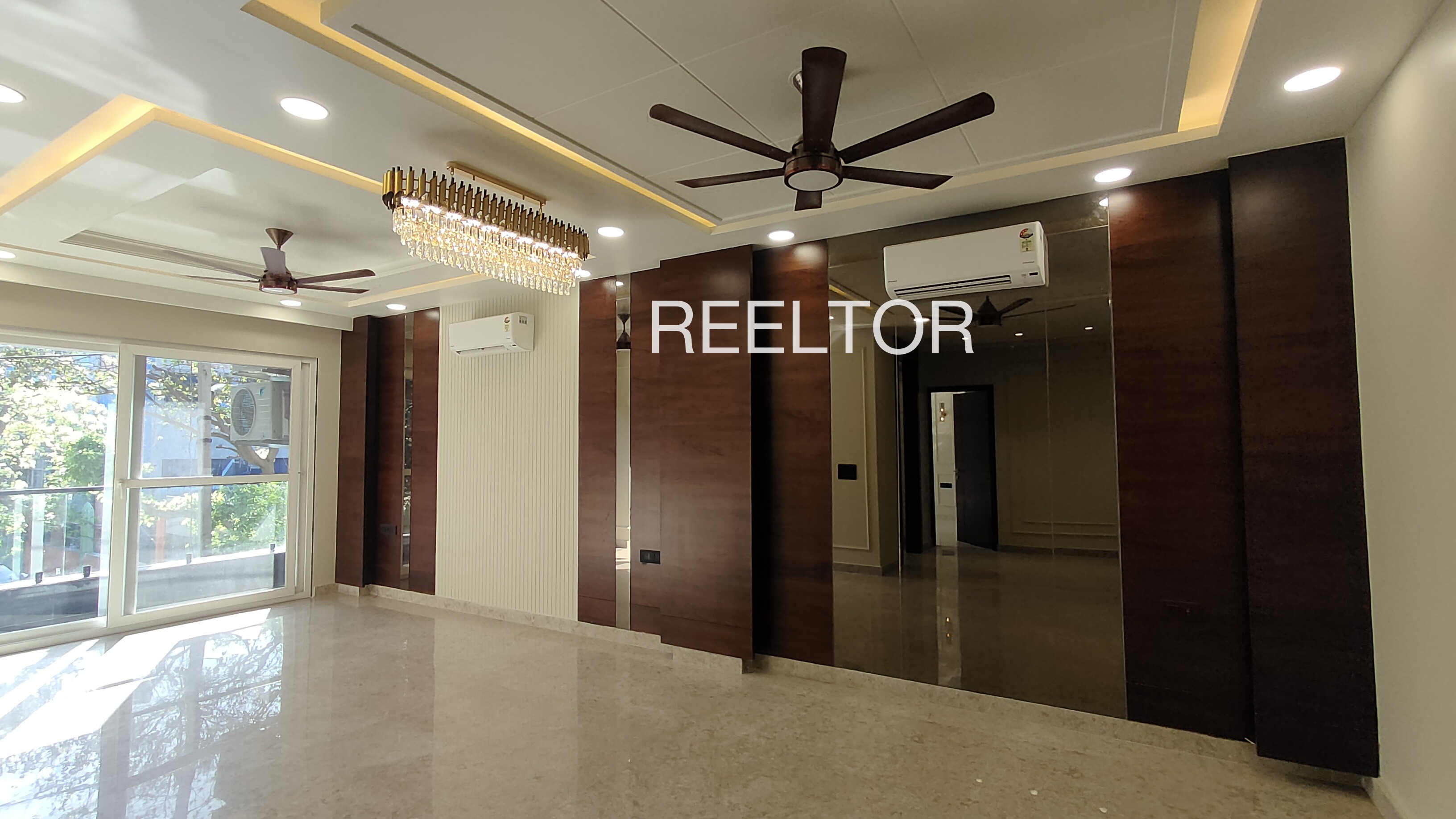 Shop For Sale In Lantar Jakhani Dhar