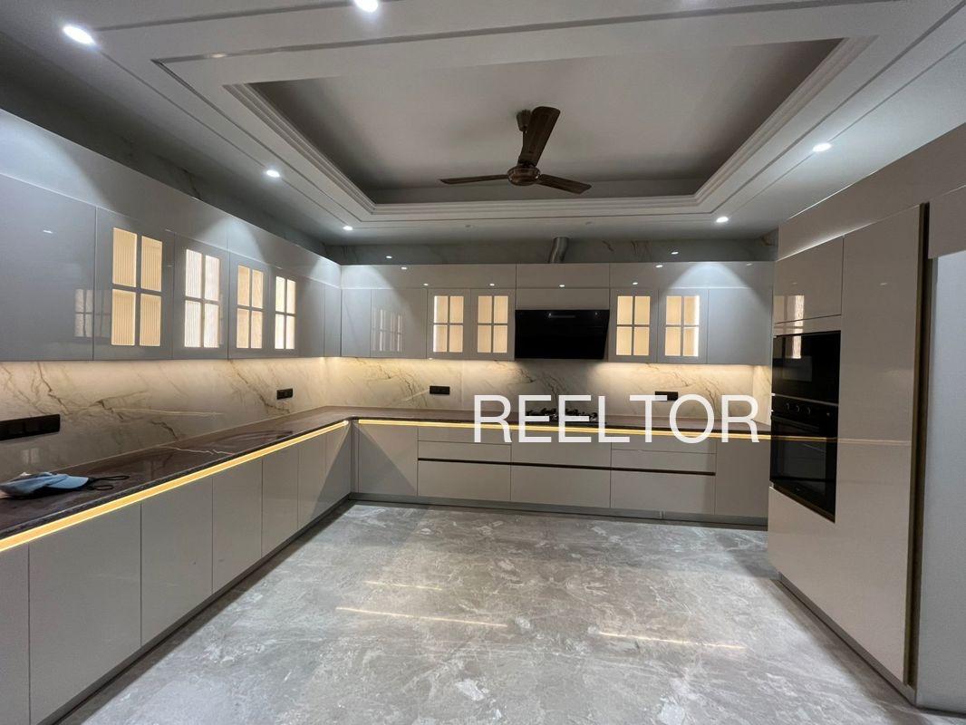 Shop For Rent In Ratewali Barwala