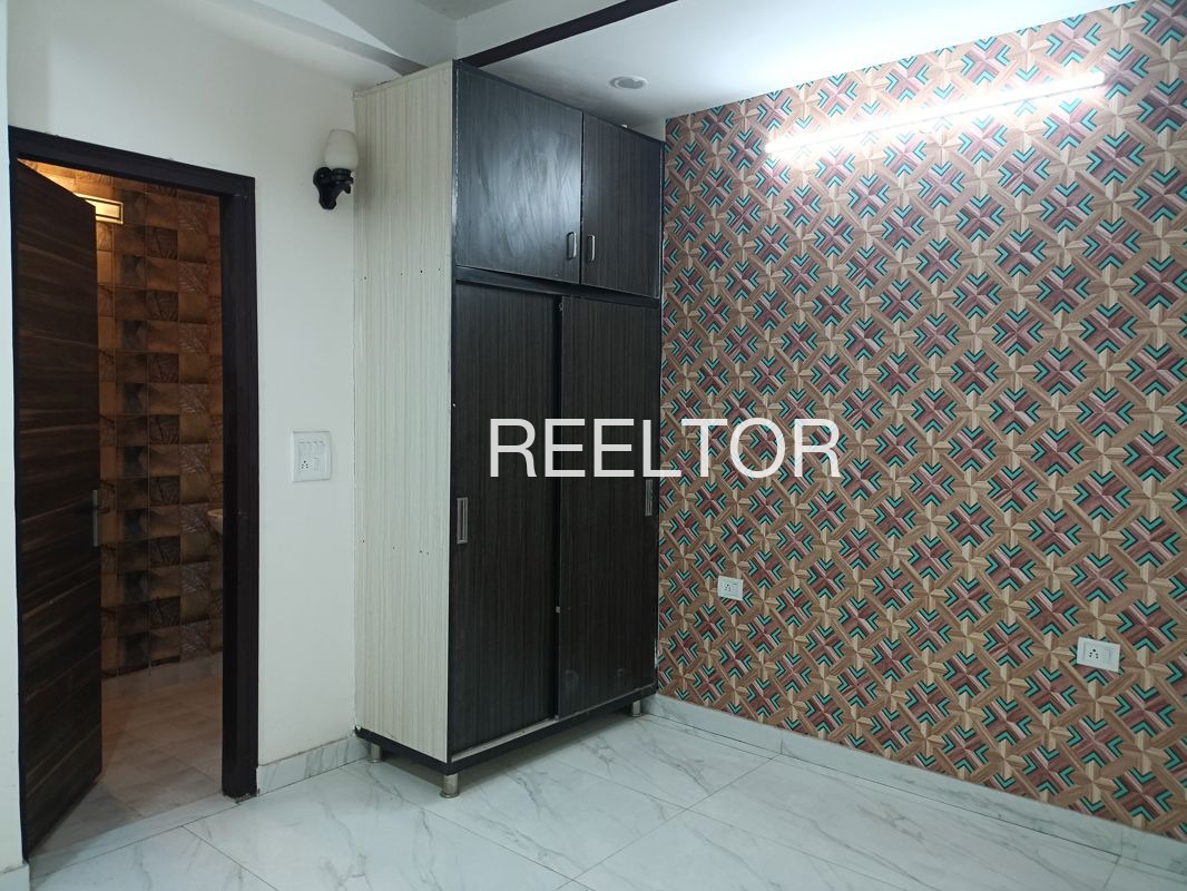 Shop For Sale In Kunde Uran