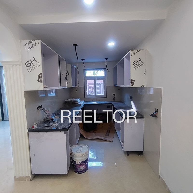 Shop For Sale In Kunde Uran