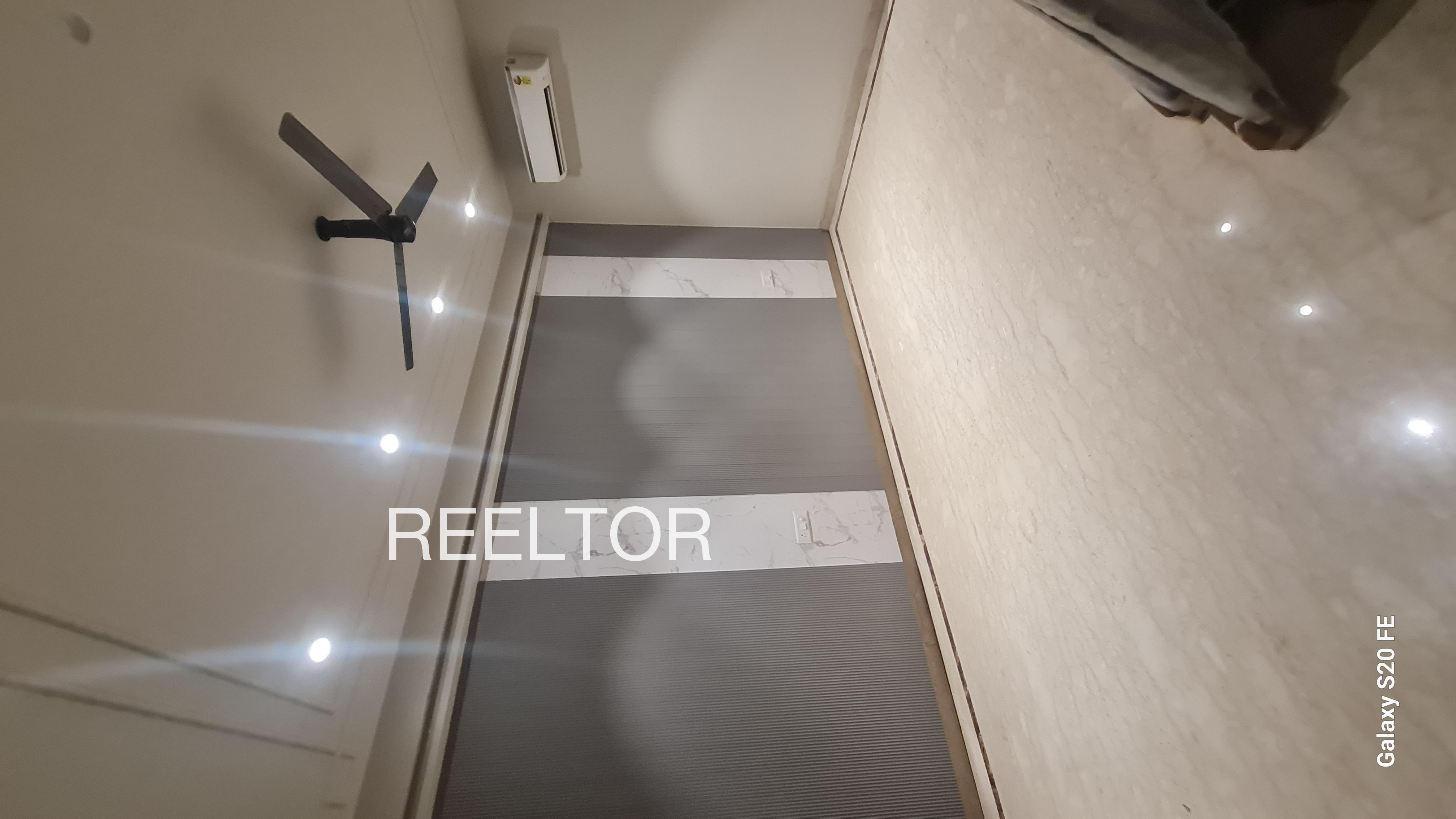 Shop For Rent In Vanapadi Wallajah