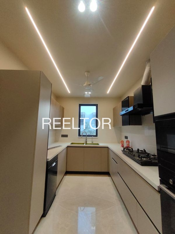 Shop For Rent In Khanatti Chandgad