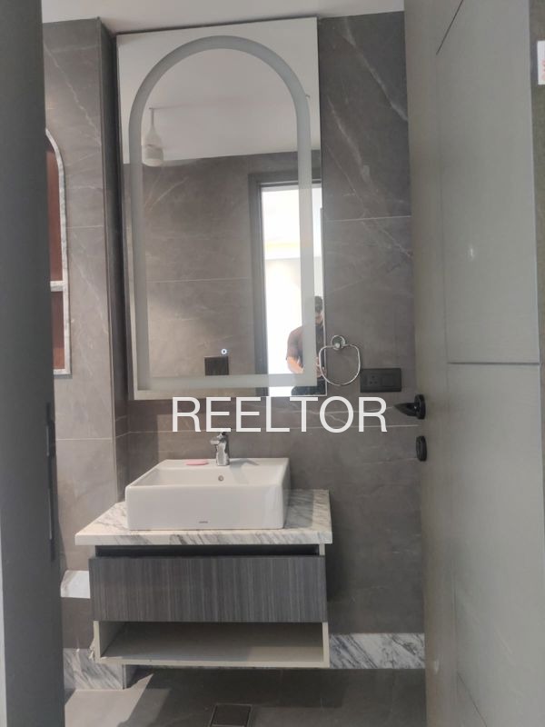 Shop For Rent In Hesarura Savanura