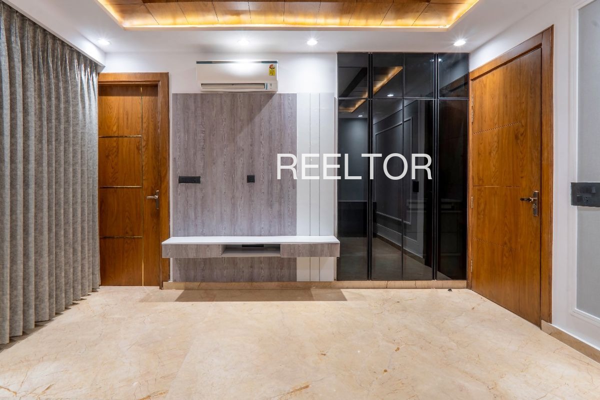 Shop For Sale In Teganahalli Krishnarajapete