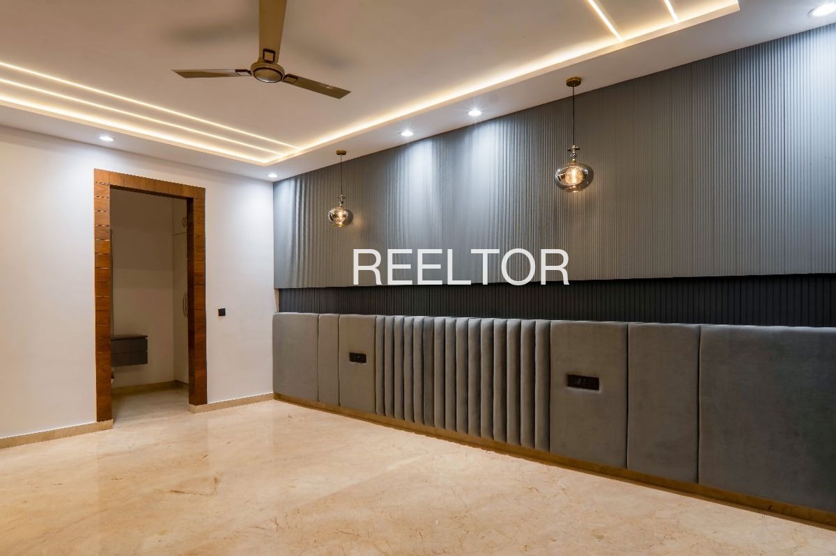 Shop For Sale In Bhitarsunger Kashipur