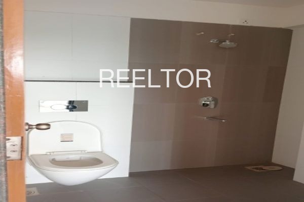 Shop For Sale In Parerbathan Barhait