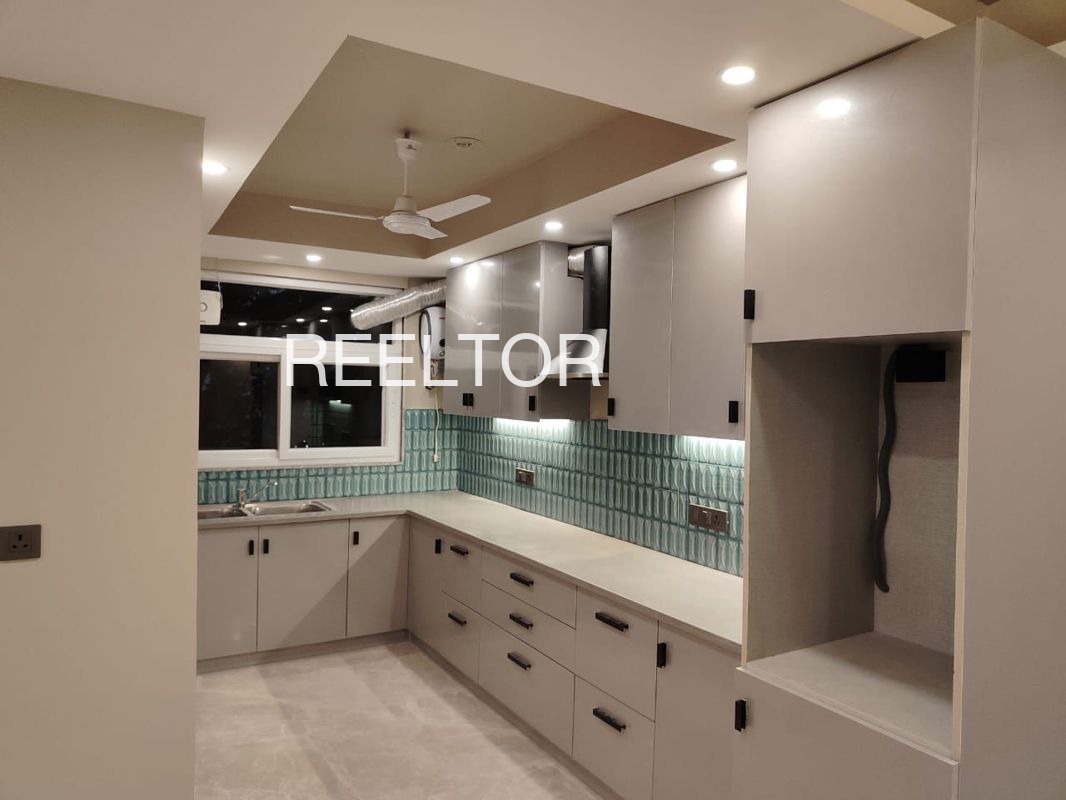 Shop For Sale In Bachhal Chenani