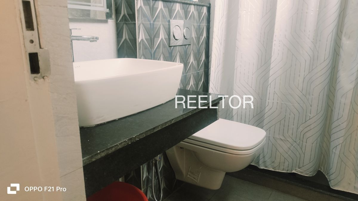 Shop For Sale In Ukakhel Thailisain