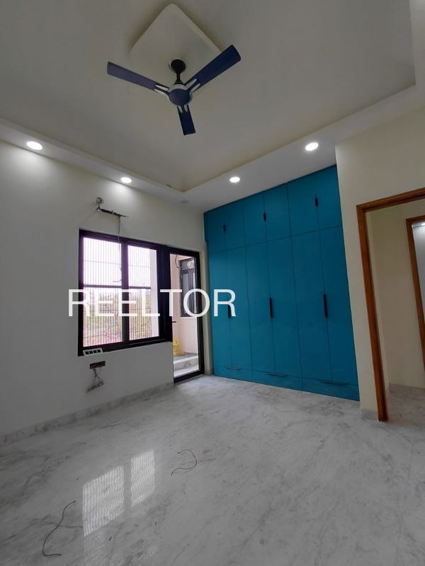 Shop For Sale In Ekuraula Syalde