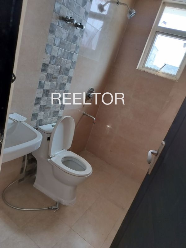 Shop For Rent In Bisi Kotdwara