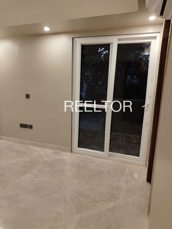 Shop For Rent In Khurmabad Lateri