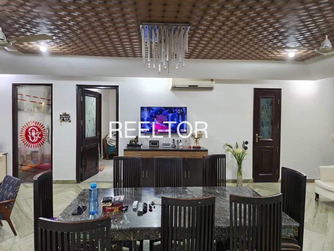 Shop On Rent Below 15000 In Dadar West