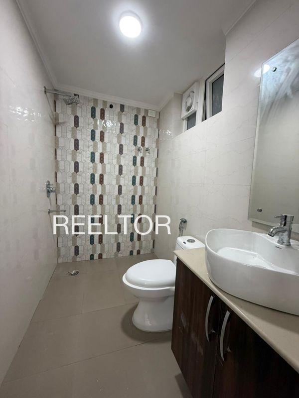 Shop For Sale In Taseemo Sepau