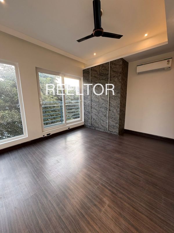 Shop For Sale In Hanagal Molakalmuruu