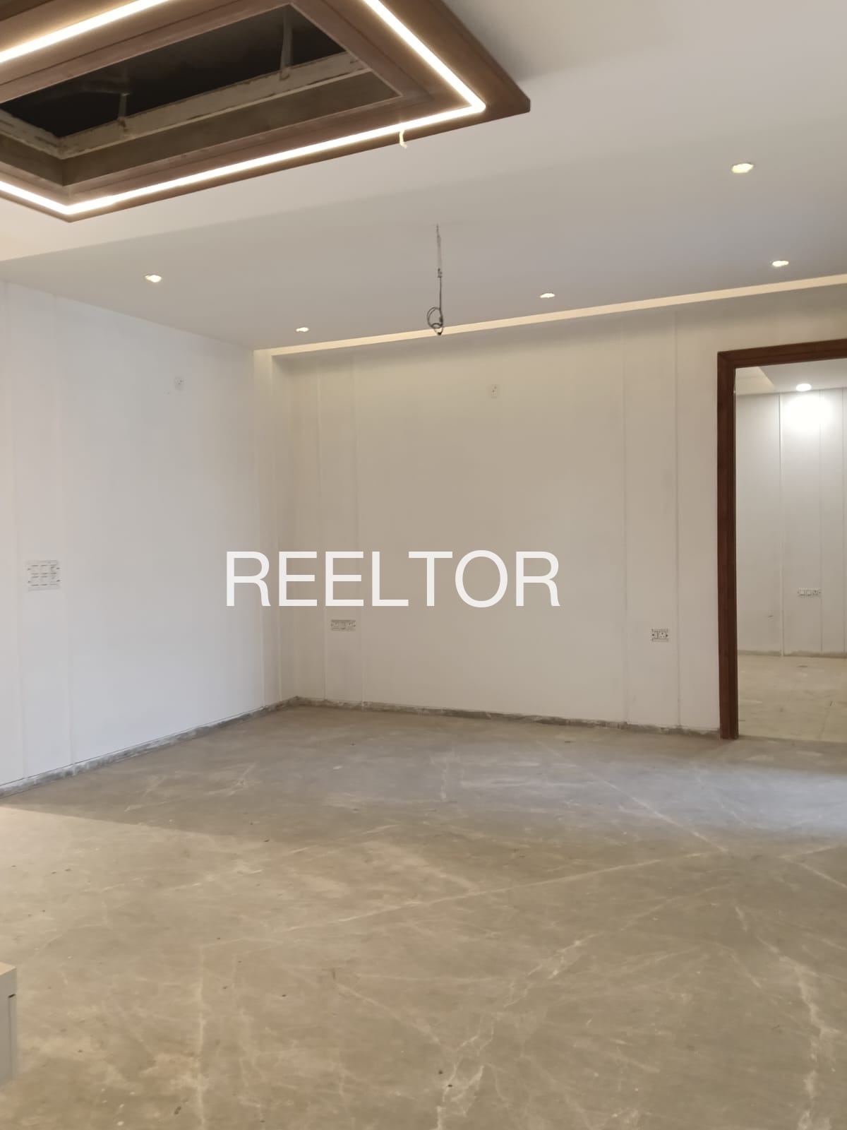 Shop For Sale In Mokasan Kadi