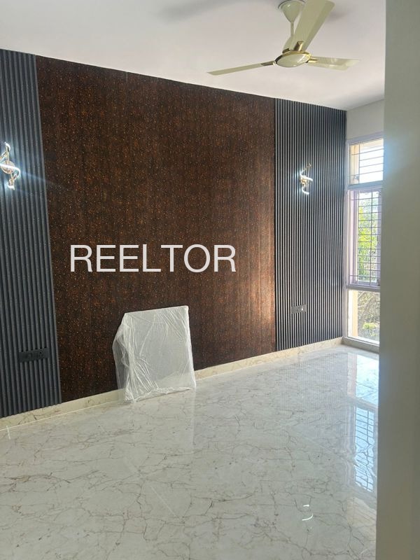 Shop For Rent In Surapattu Mathavaram