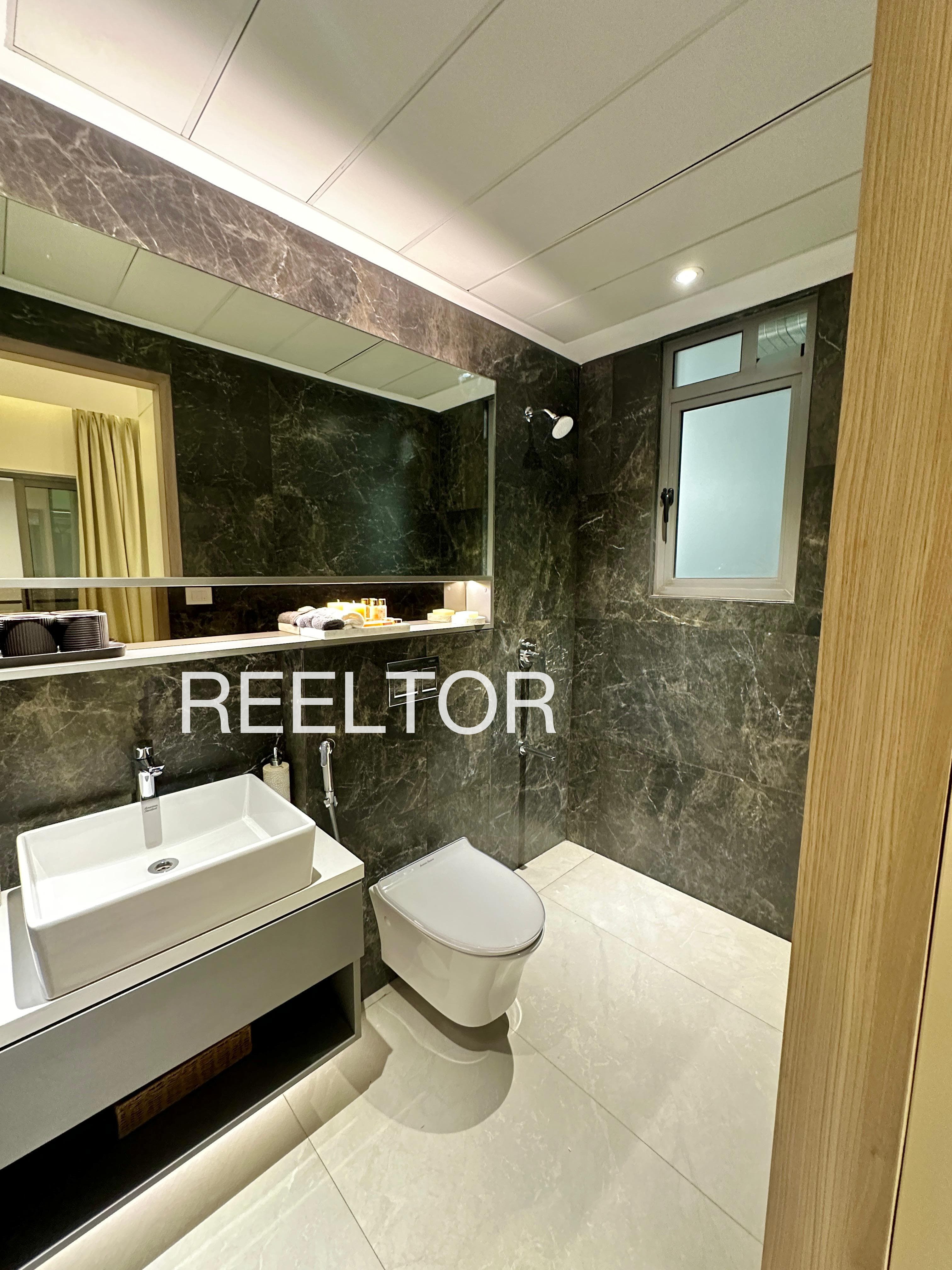 Shop For Sale In Devtola Gondiya