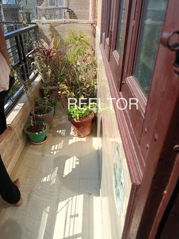 Shop For Sale In Jaklni Pratapnagar