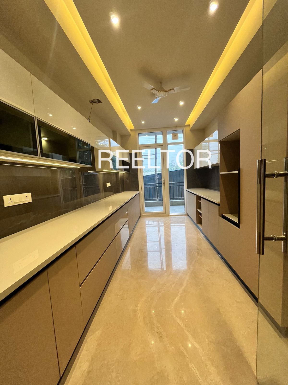 Shop For Rent In Chamyana Puraula