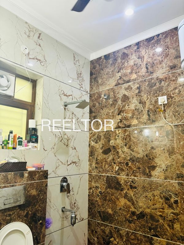 Shop For Sale In Thalli Pauri