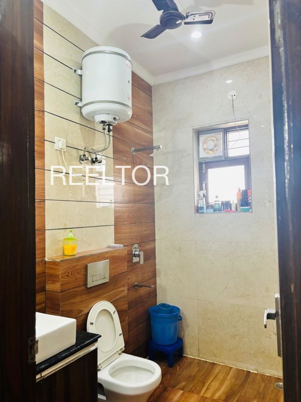 Shop For Sale In Barhaiakhera Panagar