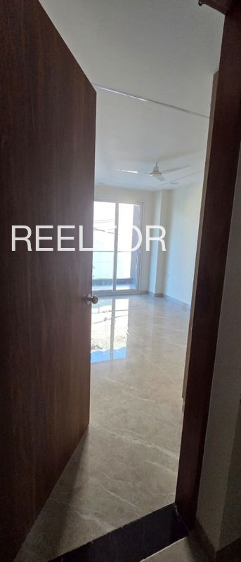 Shop For Sale In Paniv Malshiras